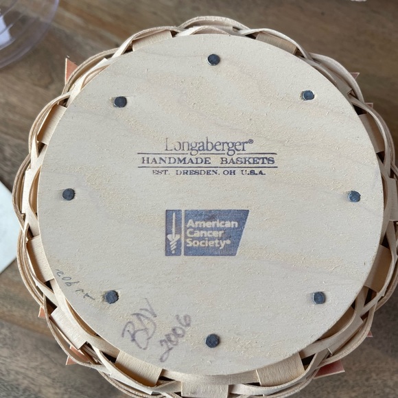 Longaberger Horizon of Hope basket - Picture 2 of 4